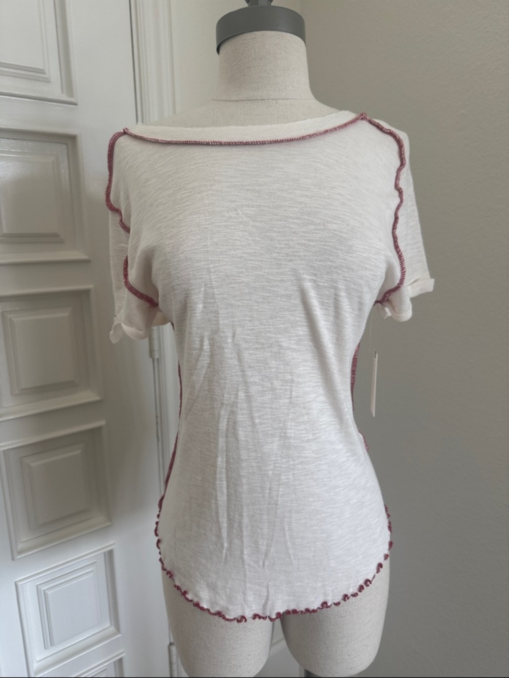 NWT Pilcro White Short Sleeve Cherry Soda t-shirt, Size M